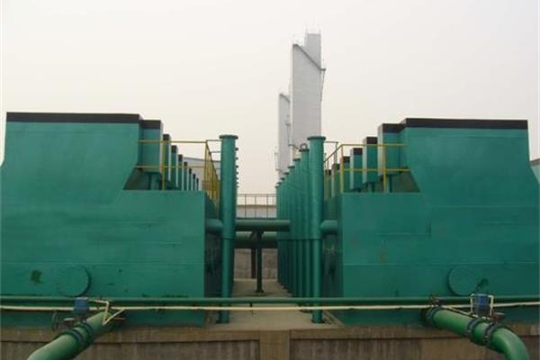 自來水廠如何選擇一體化凈水設(shè)備？