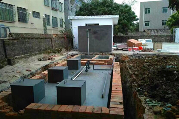 一體化生活污水處理設備為什么要選擇珺浩水處理？