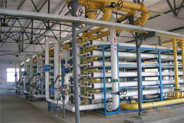 新疆凈水設(shè)備生產(chǎn)廠家