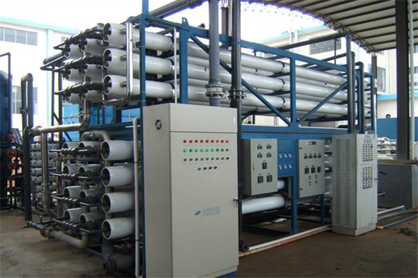 玻璃制品用EDI超純水系統(tǒng)