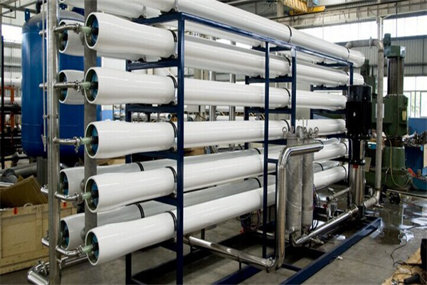 全自動新疆凈水設備反滲透系統的選購小技巧
