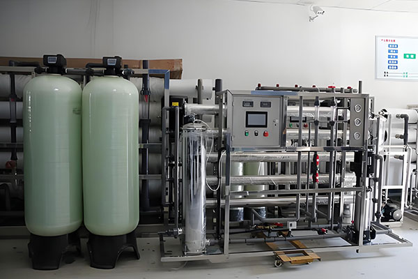哪里有反滲透水處理設備生產廠家？