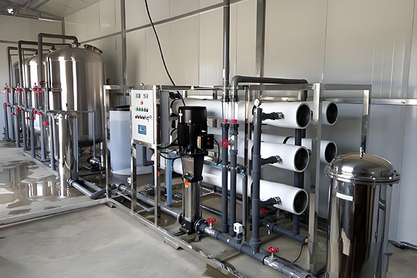 反滲透水處理設(shè)備哪家好？深度解析挑選要點(diǎn)