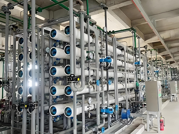 工業大型純水處理設備：工業用水凈化的得力助手